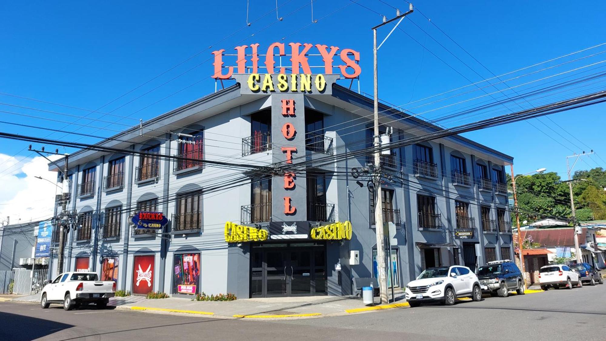 Hotel Luckys San Isidro De El General Exterior foto